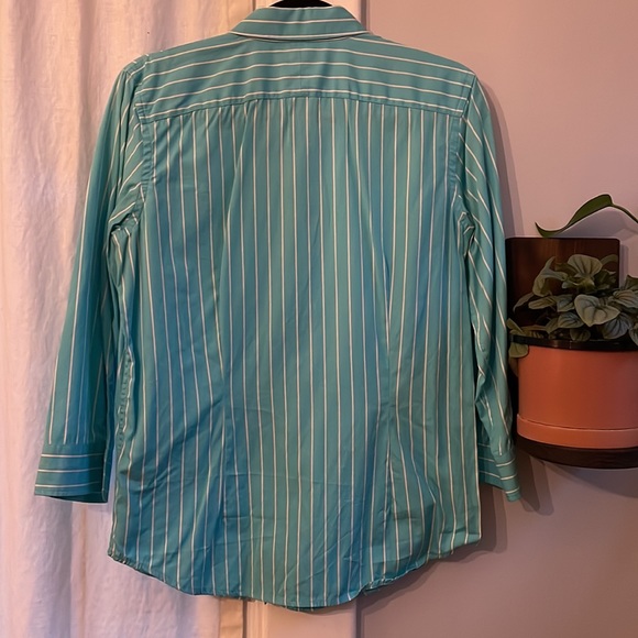 Ralph Lauren 3/4 Sleeve Button Down Top - Picture 9 of 9